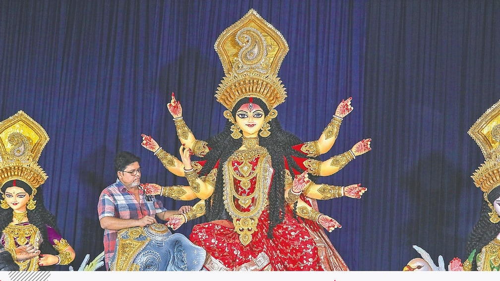 শারদীয় দুর্গাপূজার ষষ্ঠীতে নিরাপত্তা জোরদার, শুভাশীষ কুমার বিশ্বাসের সতর্কতা