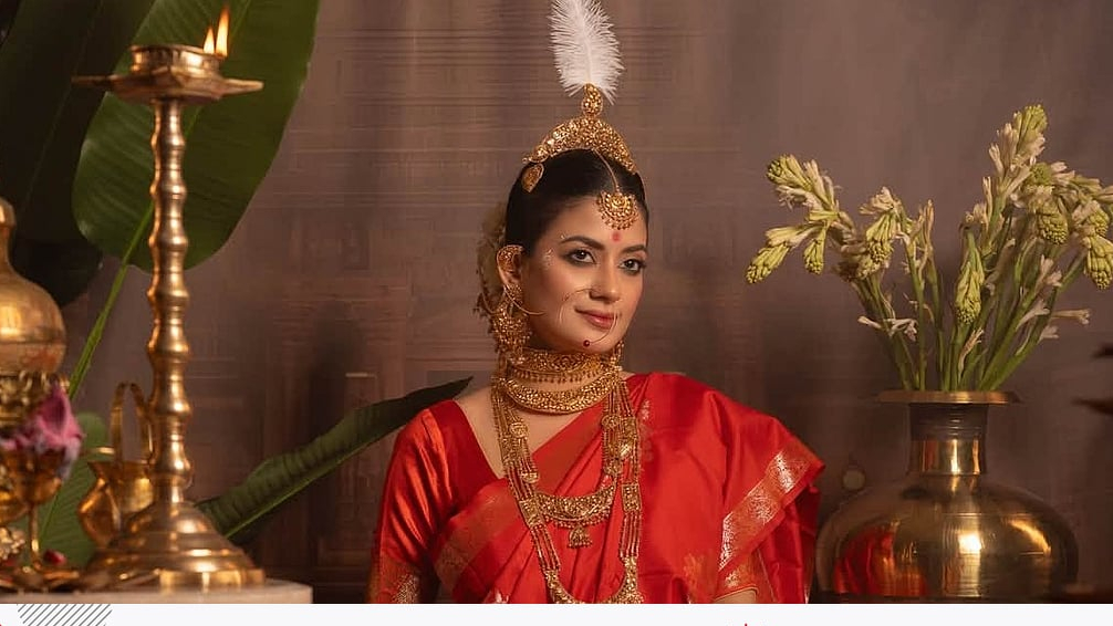 রূপে তোমায় ভোলাব না, ভালোবাসায় ভোলাব...
